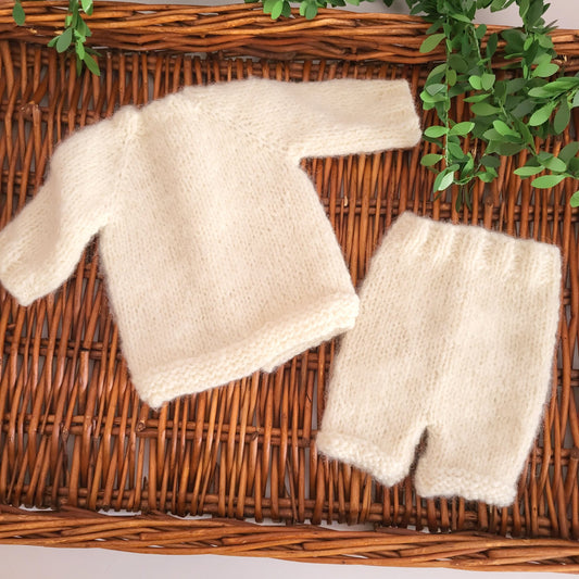 Cream Knit Newborn Jumper and Short Pants set (Ready to send)