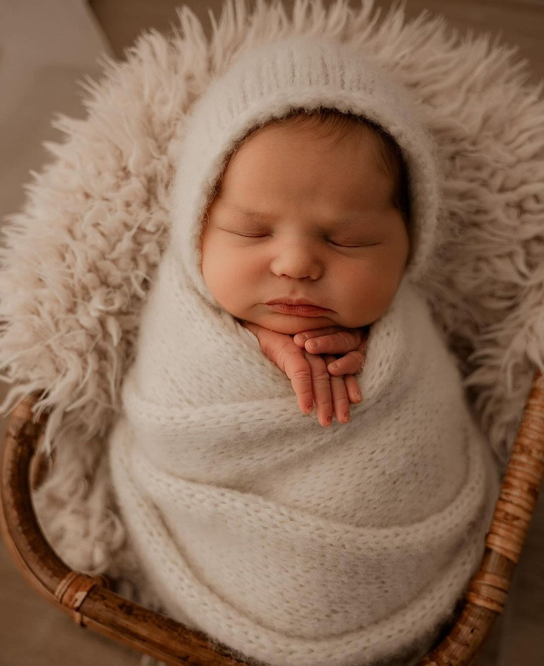 CREAM KNIT WRAP AND BONNET SET FOR NEWBORN PHOTOGRAPHY