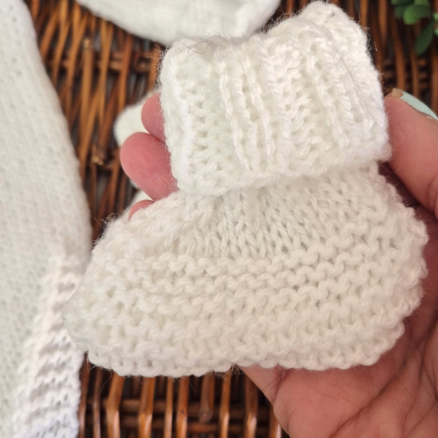 Handknit White Baby Romper and Bootie set with leaf pattern 0-3 months (Ready to Send)