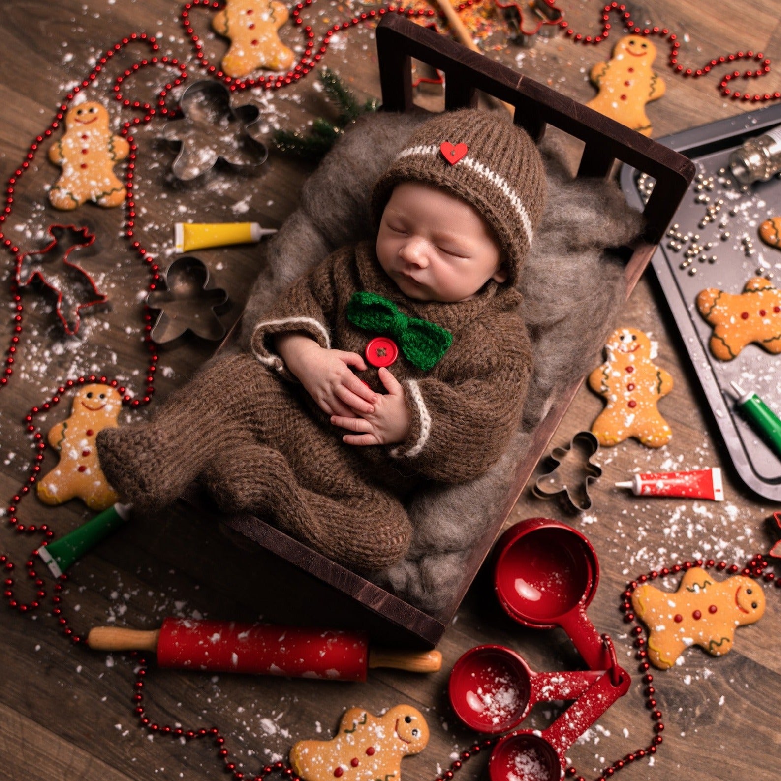 knitted gingerbread man costume for newborn photography babys first Christmas