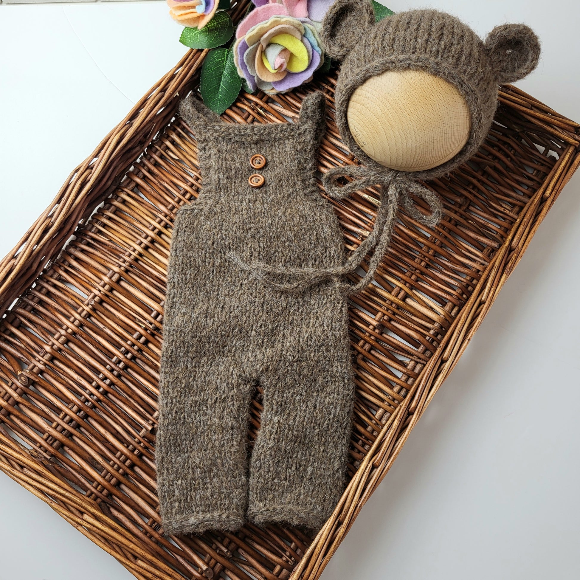 Brown knotted newborn dungaree and bear bonnet