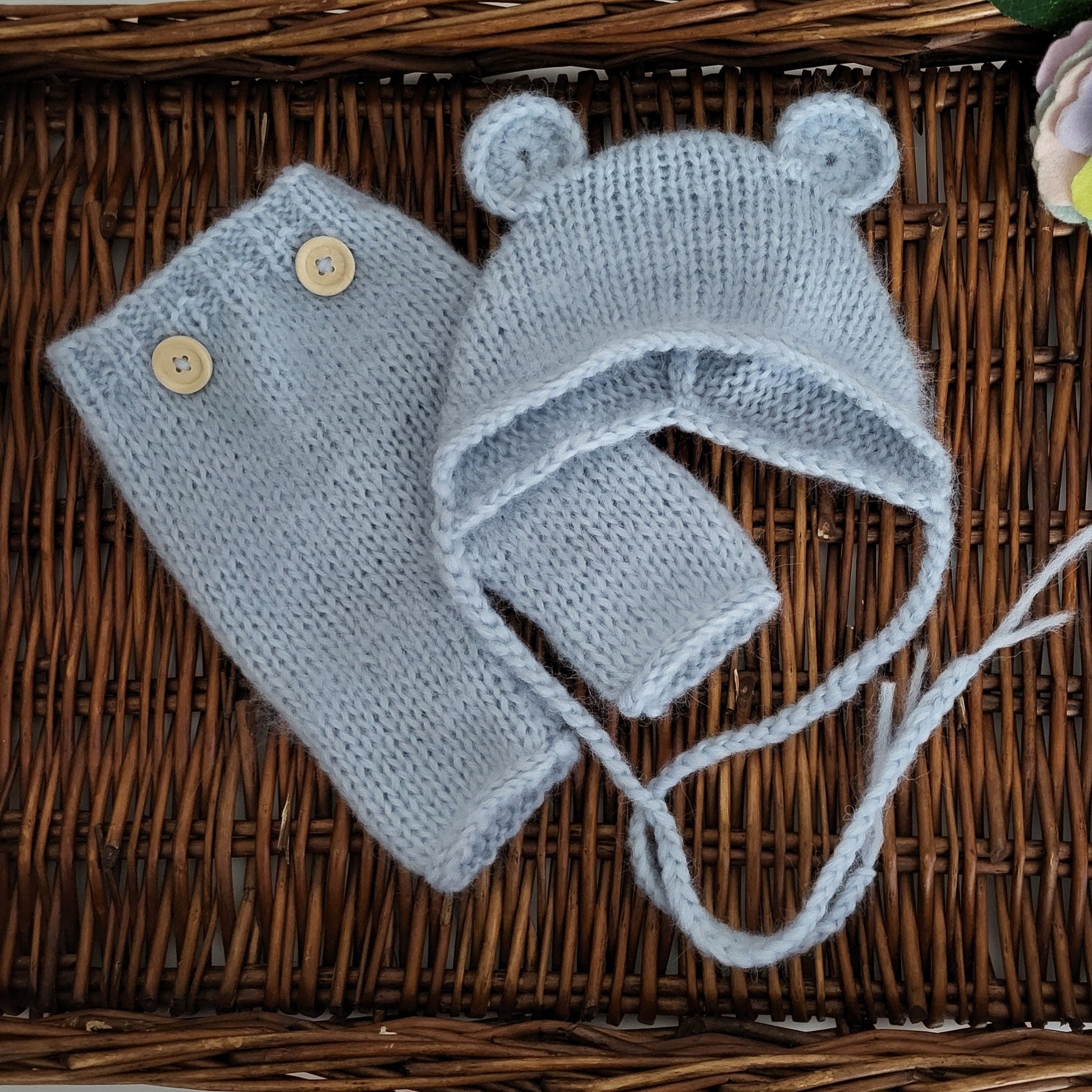 hand knit baby shorts and matching bear bonnet newborn photography prop
