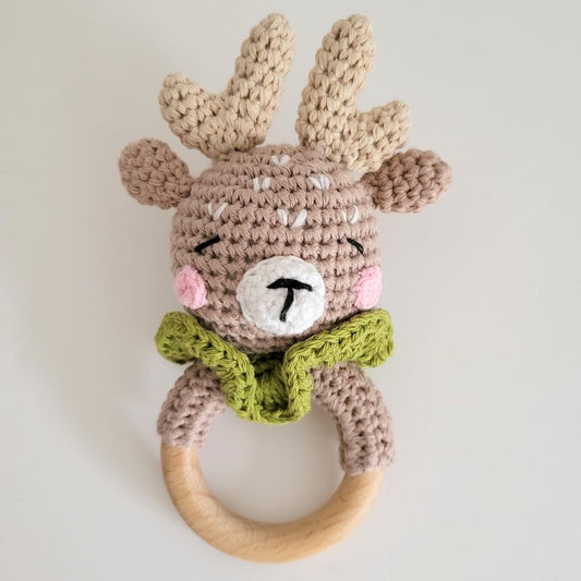 crochet christmas reindeer rattle toy
