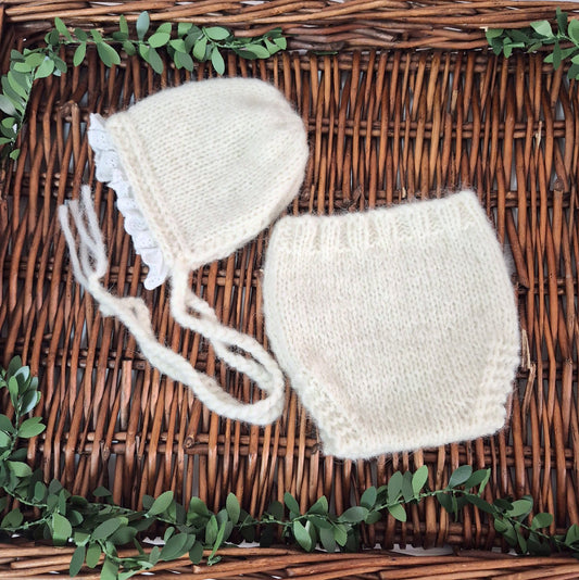 Newborn Baby Girl Cream Pants and Frilly Bonnet Set ( Ready to send)