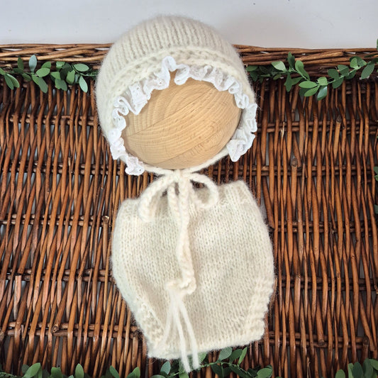 Newborn Baby Girl Cream Pants and Frilly Bonnet Set ( Ready to send)