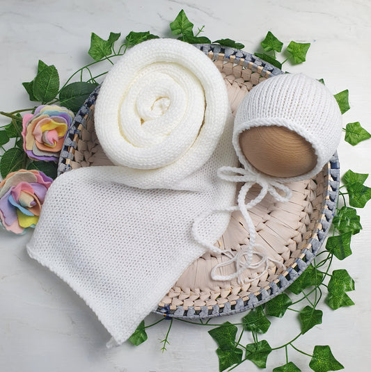 White Stretch Wrap and Classic Newborn Bonnet set (Ready to Send)