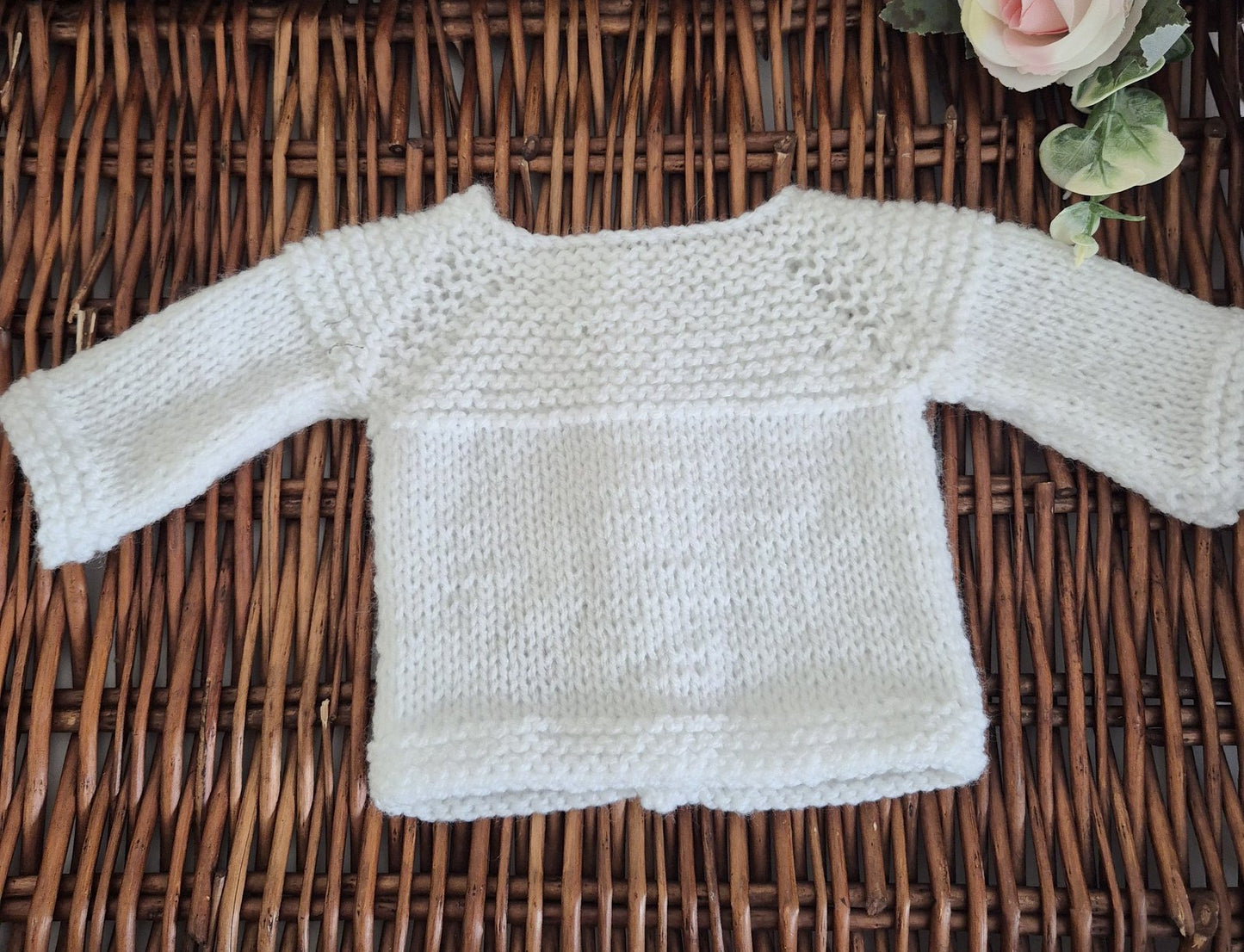 Handknit Baby Cardigan with Bee Embroidery in Premature - Newborn size (READY TO SEND )