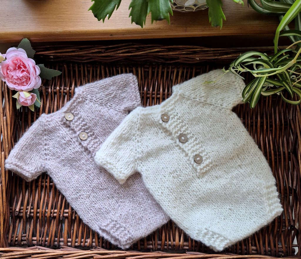 Short Sleeve Newborn Romper, in Pink or Beige. Classic Style bodysuit Photography Prop Outfit. ( Ready to send)