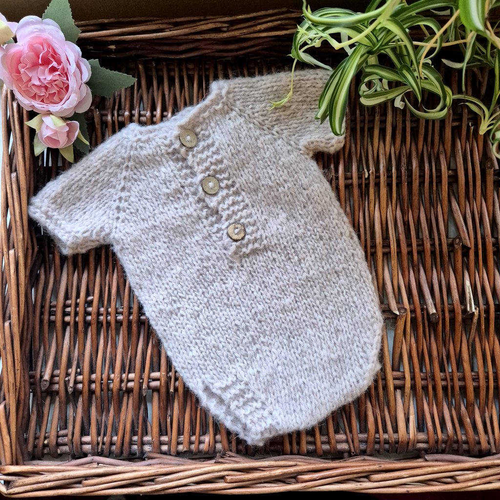 Short Sleeve Newborn Romper, in Pink or Beige. Classic Style bodysuit Photography Prop Outfit. ( Ready to send)