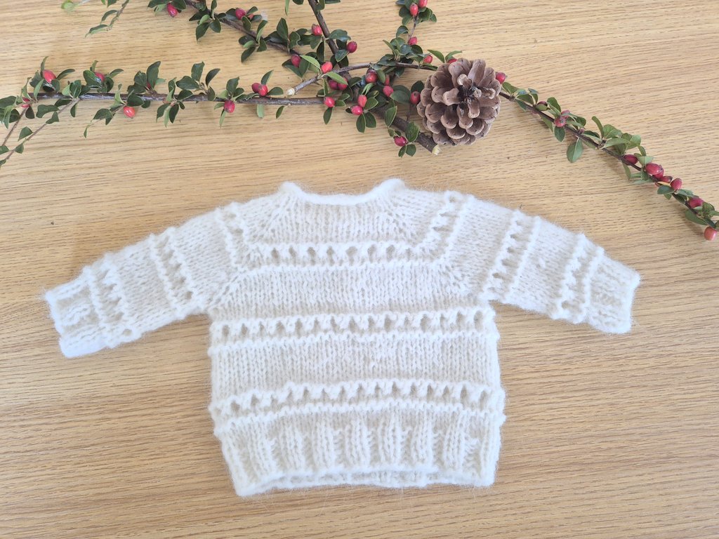 Newborn Chunky Cream Baby Jumper and Pants Set ( Ready to send) Coming home outfit, newborn photo prop