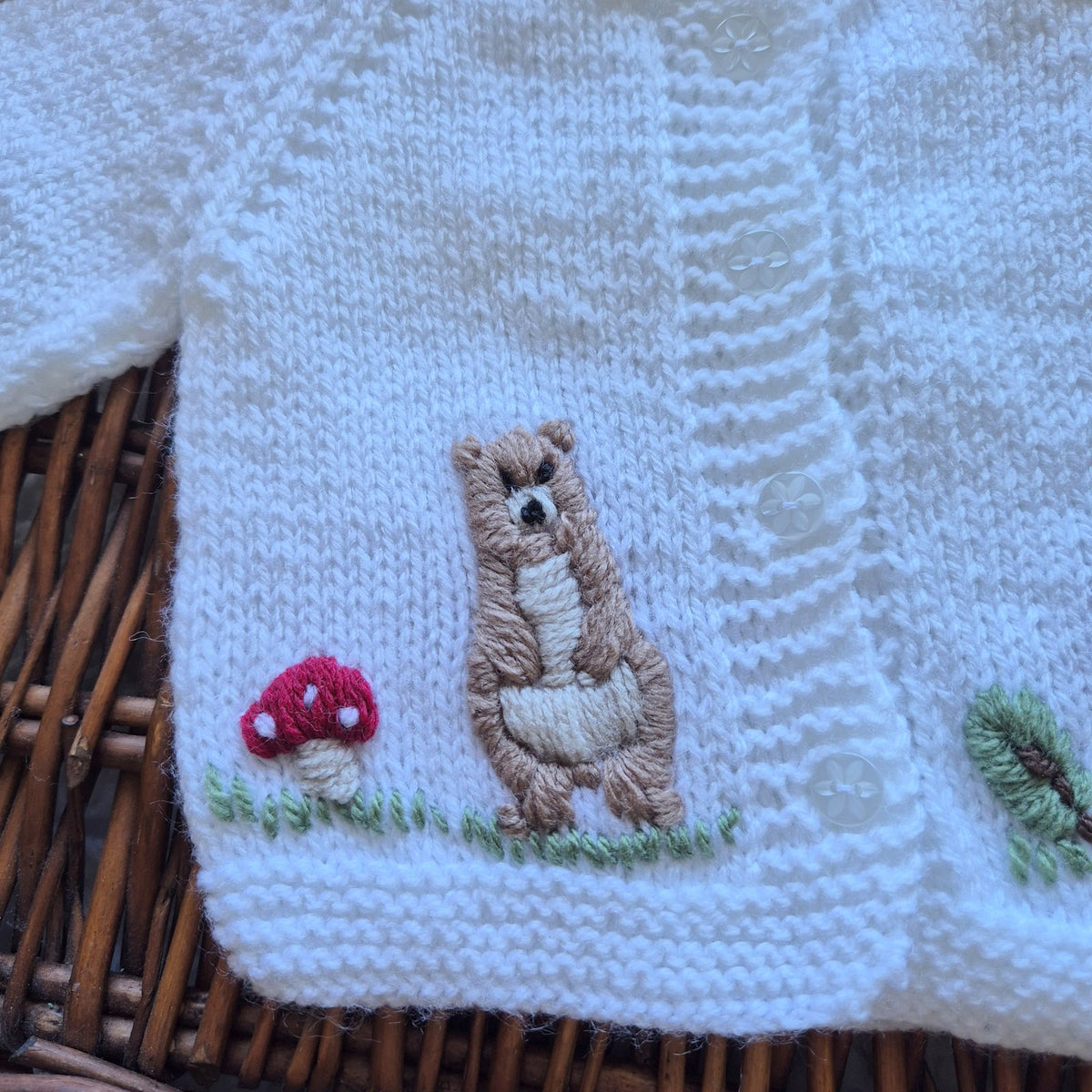 0-3 months Handmade Knitted White Baby Cardigan with Embroidered Fox and Brown Bear (Ready to Send) Baby shower gift