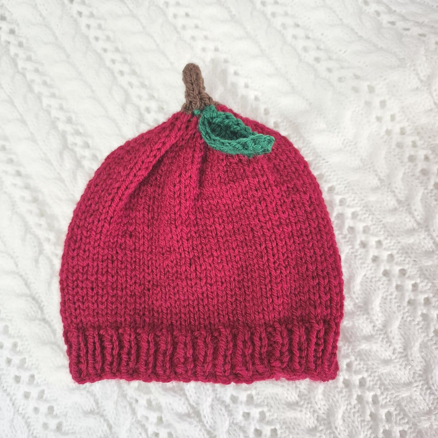 handmade knit baby apple hat with leaf