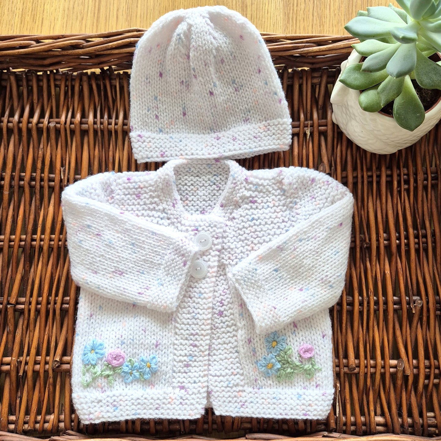 White Knitted Baby Cardigan and Hat with flower embroidery 0-3 months
