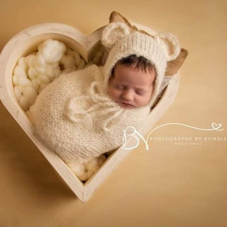 BEAR BONNET AND KNITTED WRAP SET FOR NEWBORN PHOTO SHOOTS